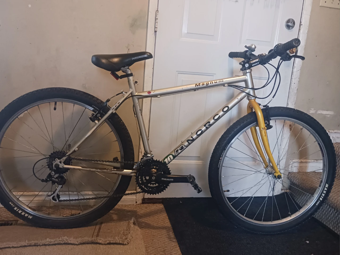 2 Adult bikes - photo 2