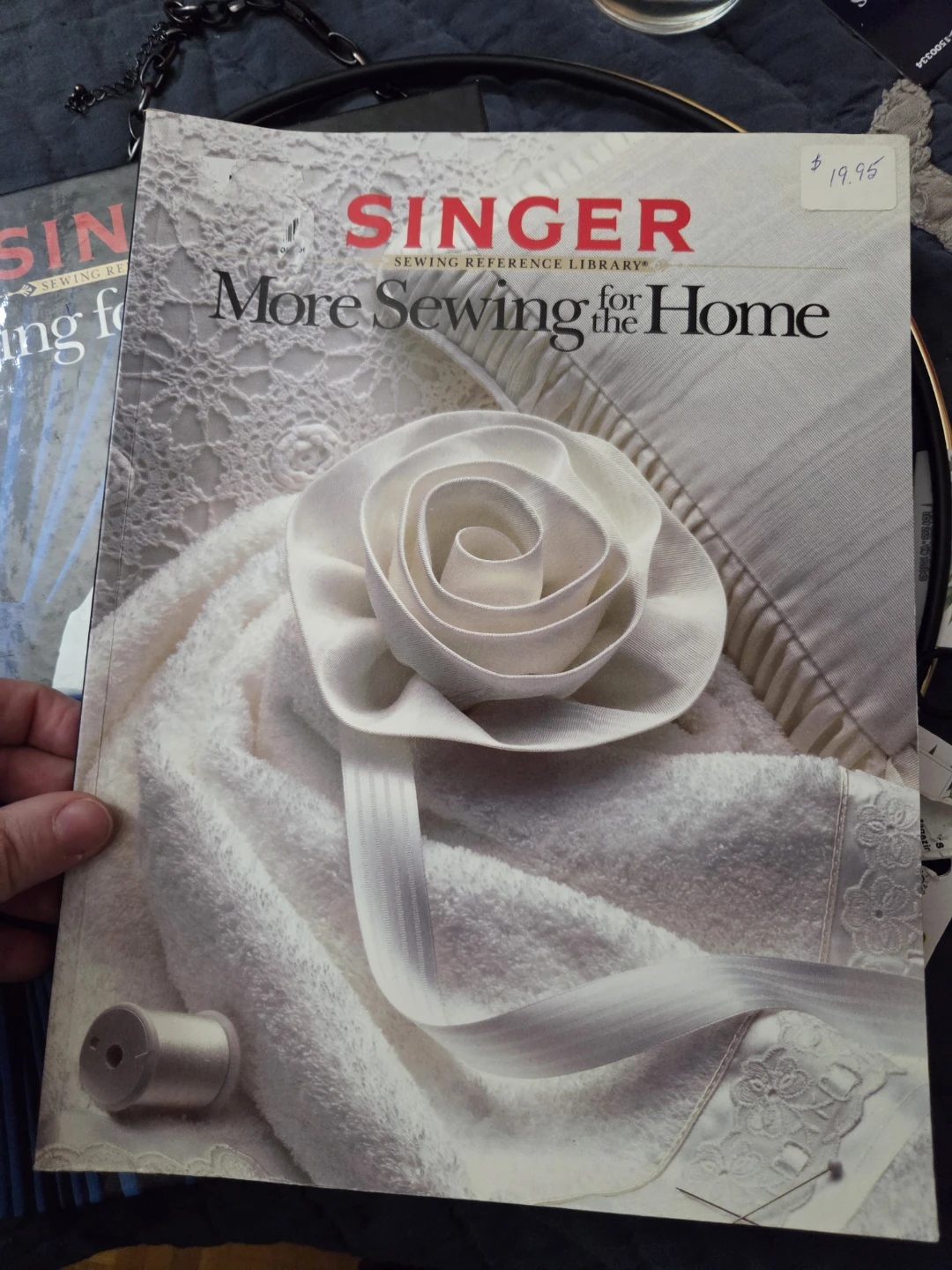 Vintage Sewing books -SINGER - photo 3