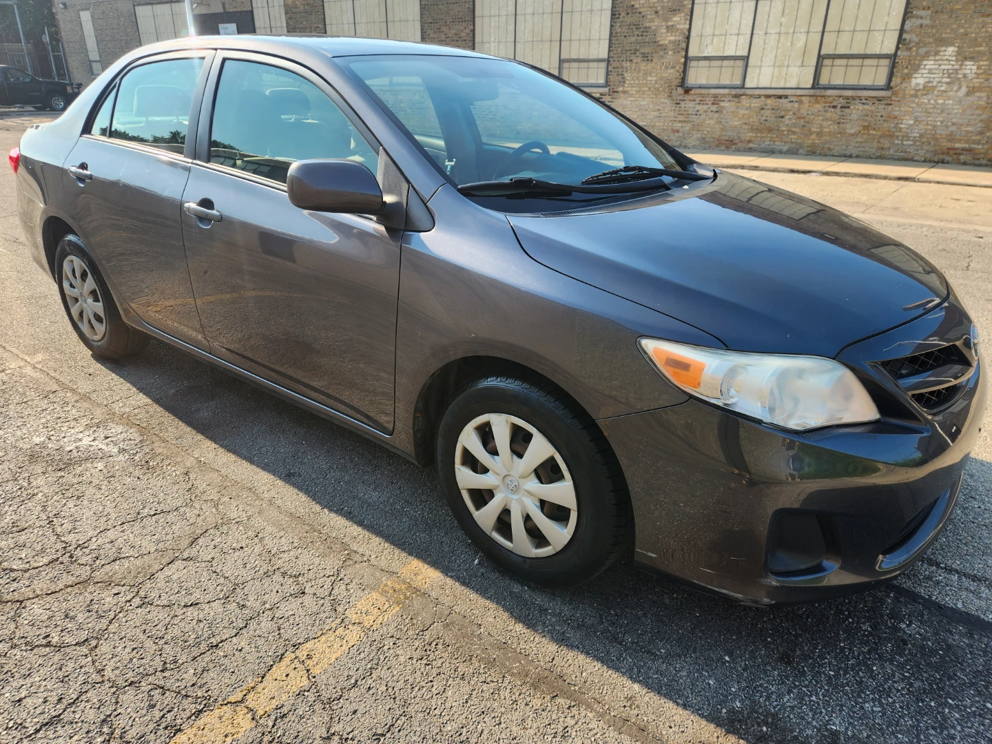 2011 Toyota Corolla LE - photo 3