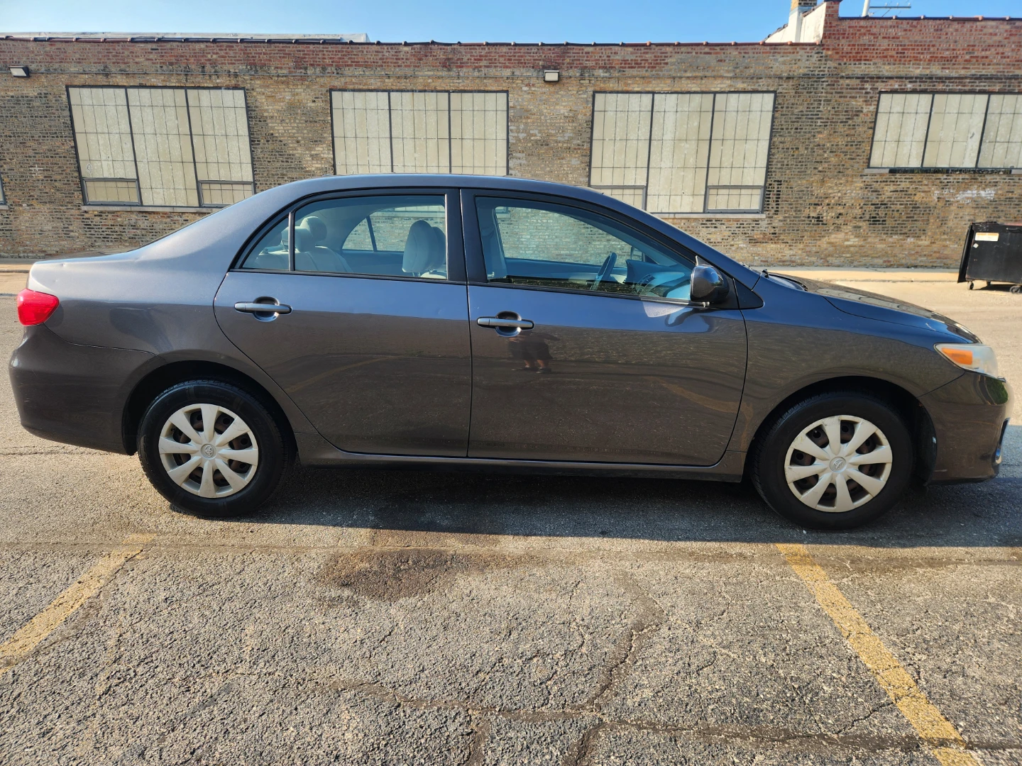 2011 Toyota Corolla LE - photo 4