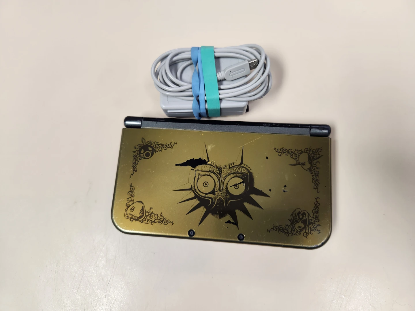 "New" Nintendo 3DS XL(Majora's Mask Edition)