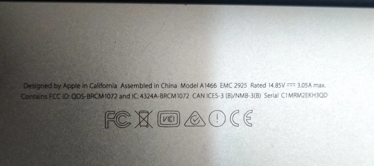 Apple MacBook Air A1466 Laptop - photo 2