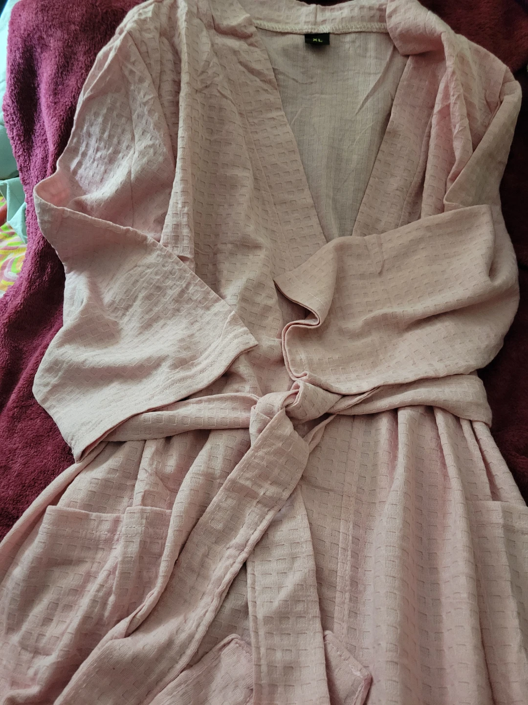 NEW Women's Waffle Weave Spa Robe - photo 2