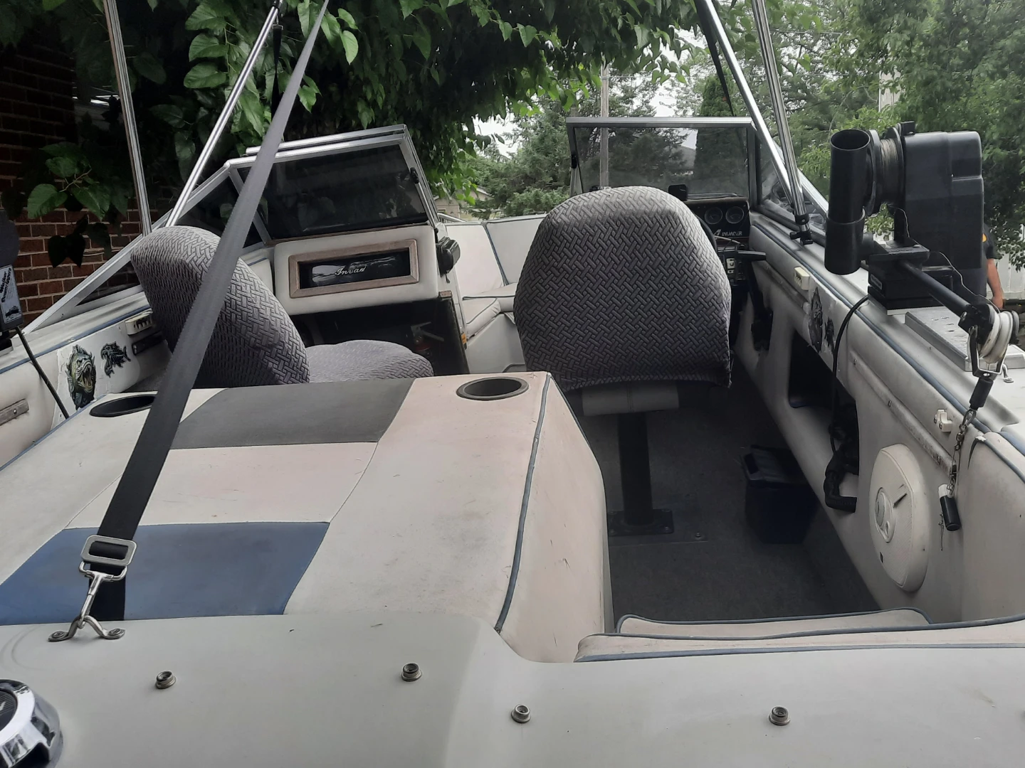 Invader Boat with 2.5L Alpha One Outboard Motor