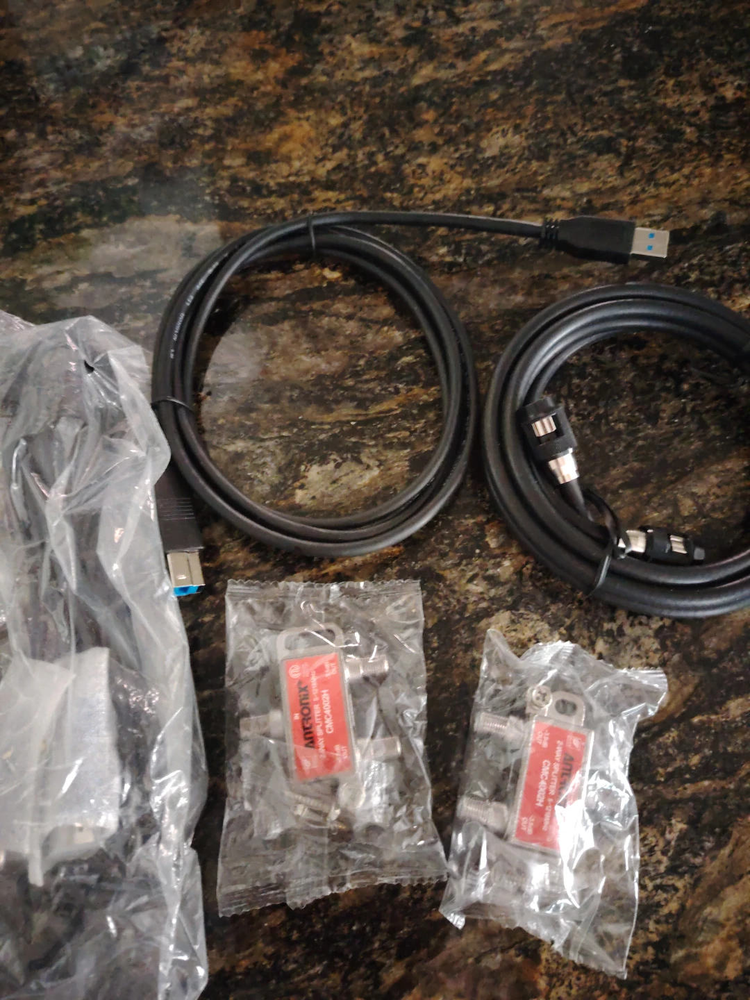 Microplex SAT Splitter & Cables