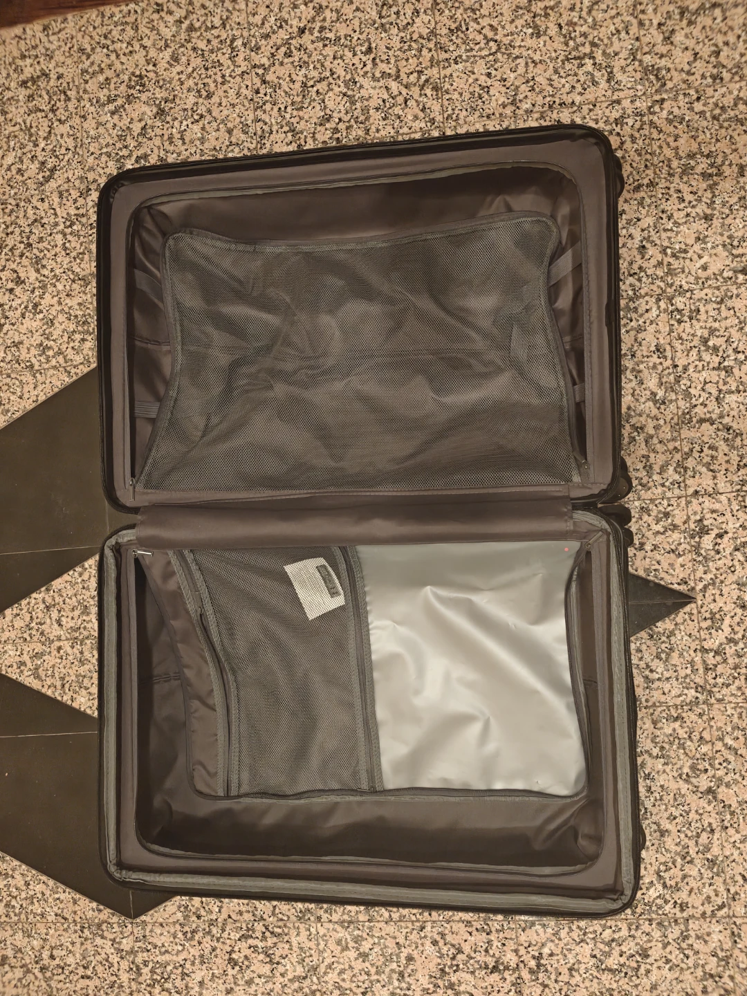 Expandable Blue Hardshell Luggage (80-100L) - photo 4