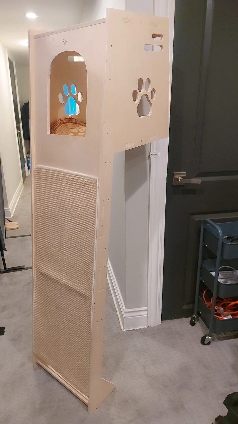 Wooden Cat Tree Condo with Scratching Post - photo 2