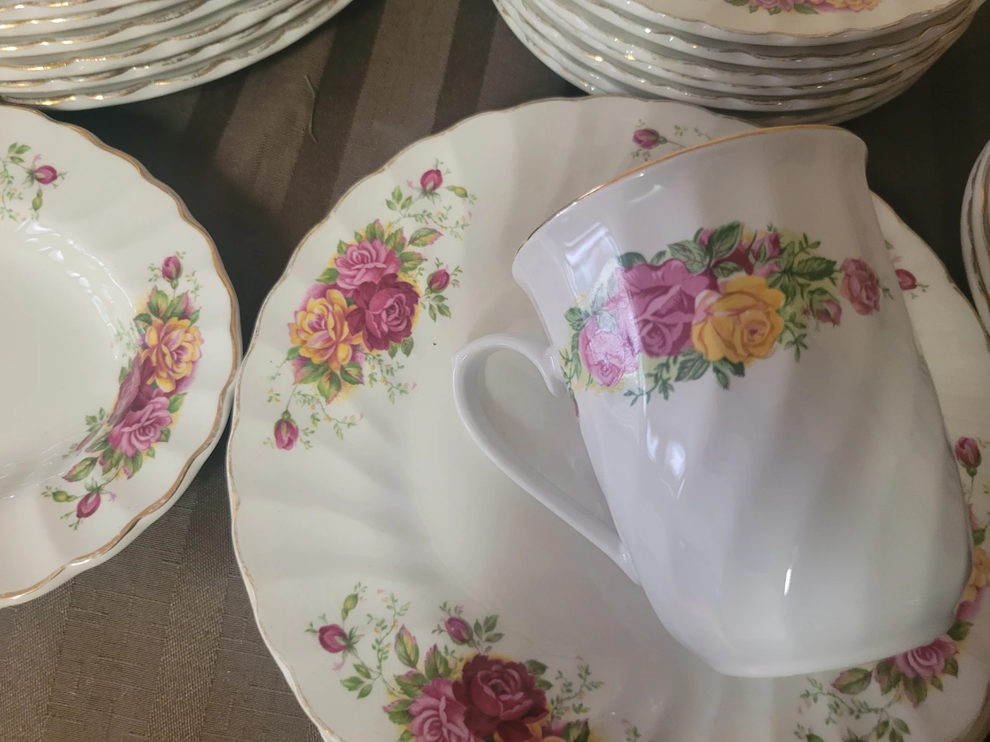 48 Myott Rose Garden Ironstone Dinnerware Set - photo 5