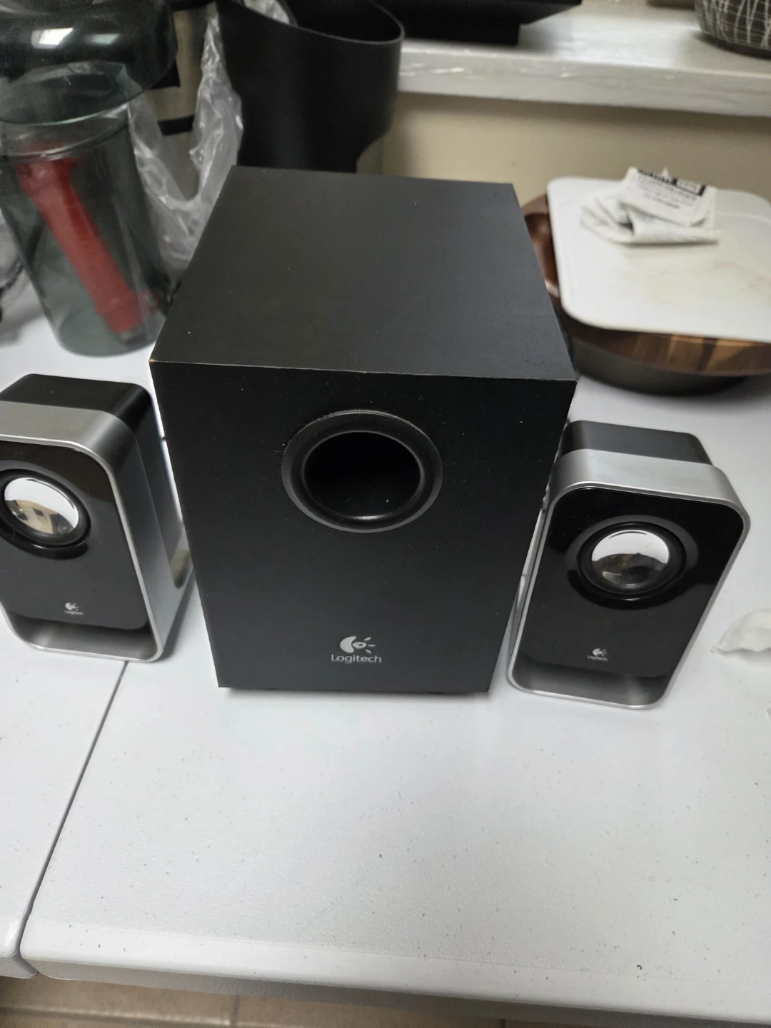Logitech Z313 Speaker System - photo 2