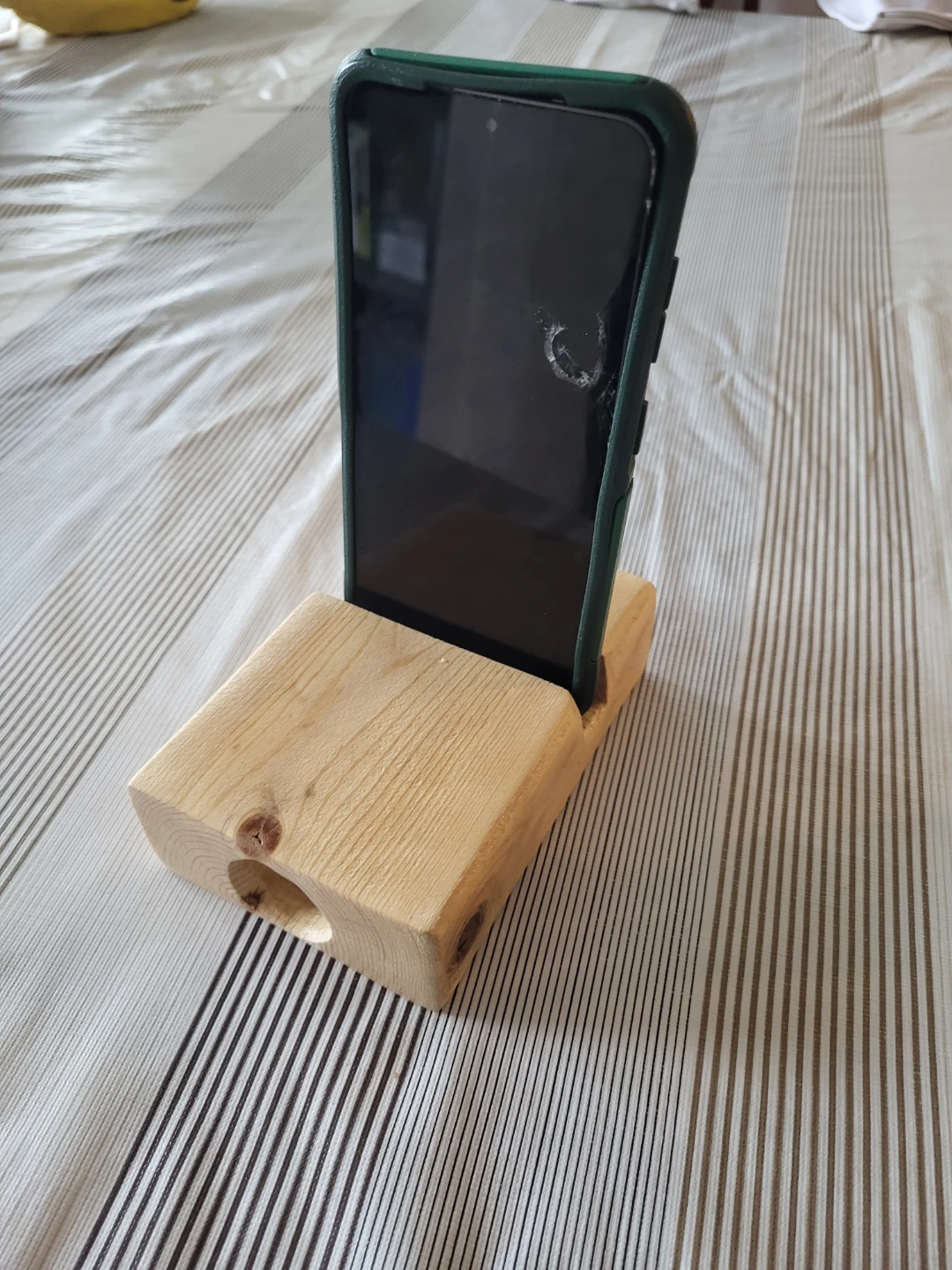 Wooden Cell Phone Amplifier and Stand - photo 2