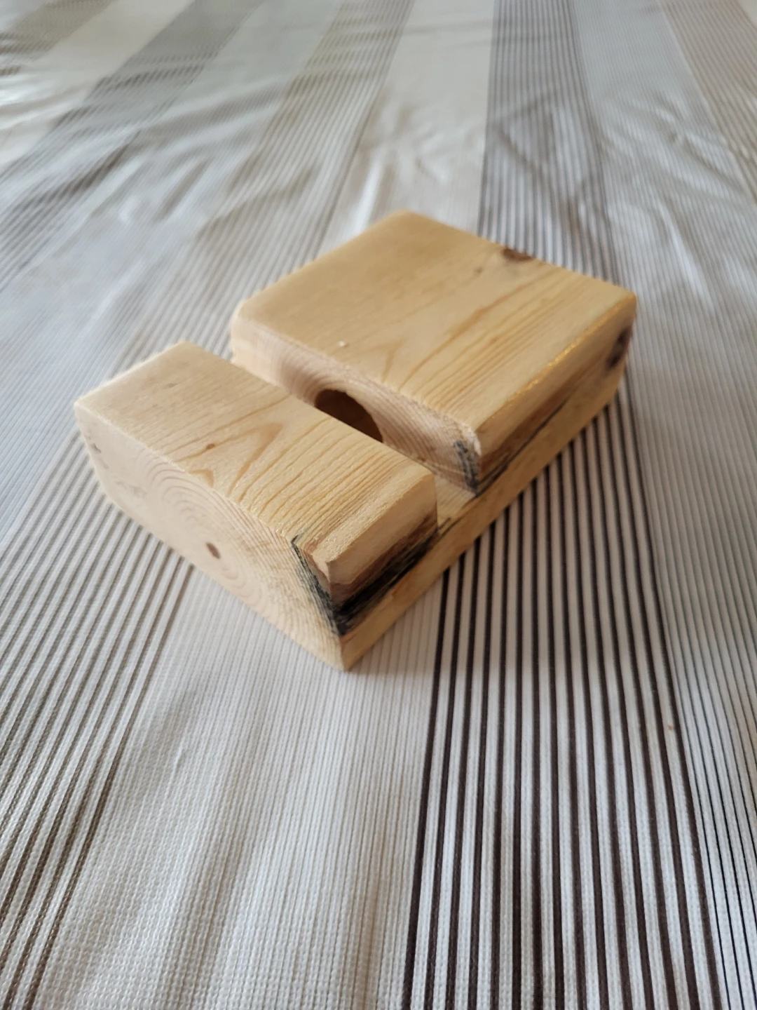 Wooden Cell Phone Amplifier and Stand - photo 4