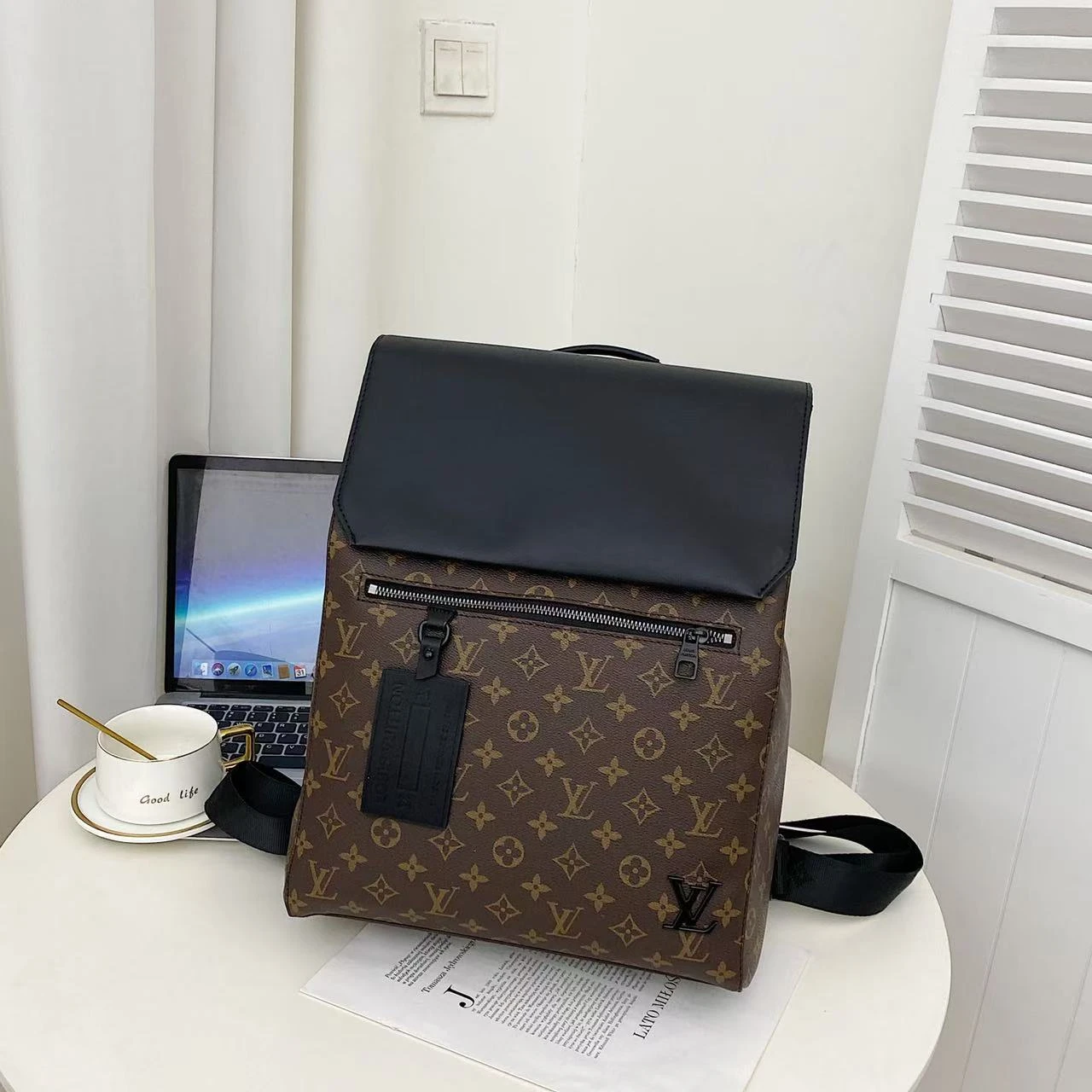 Men Lv  Backpack