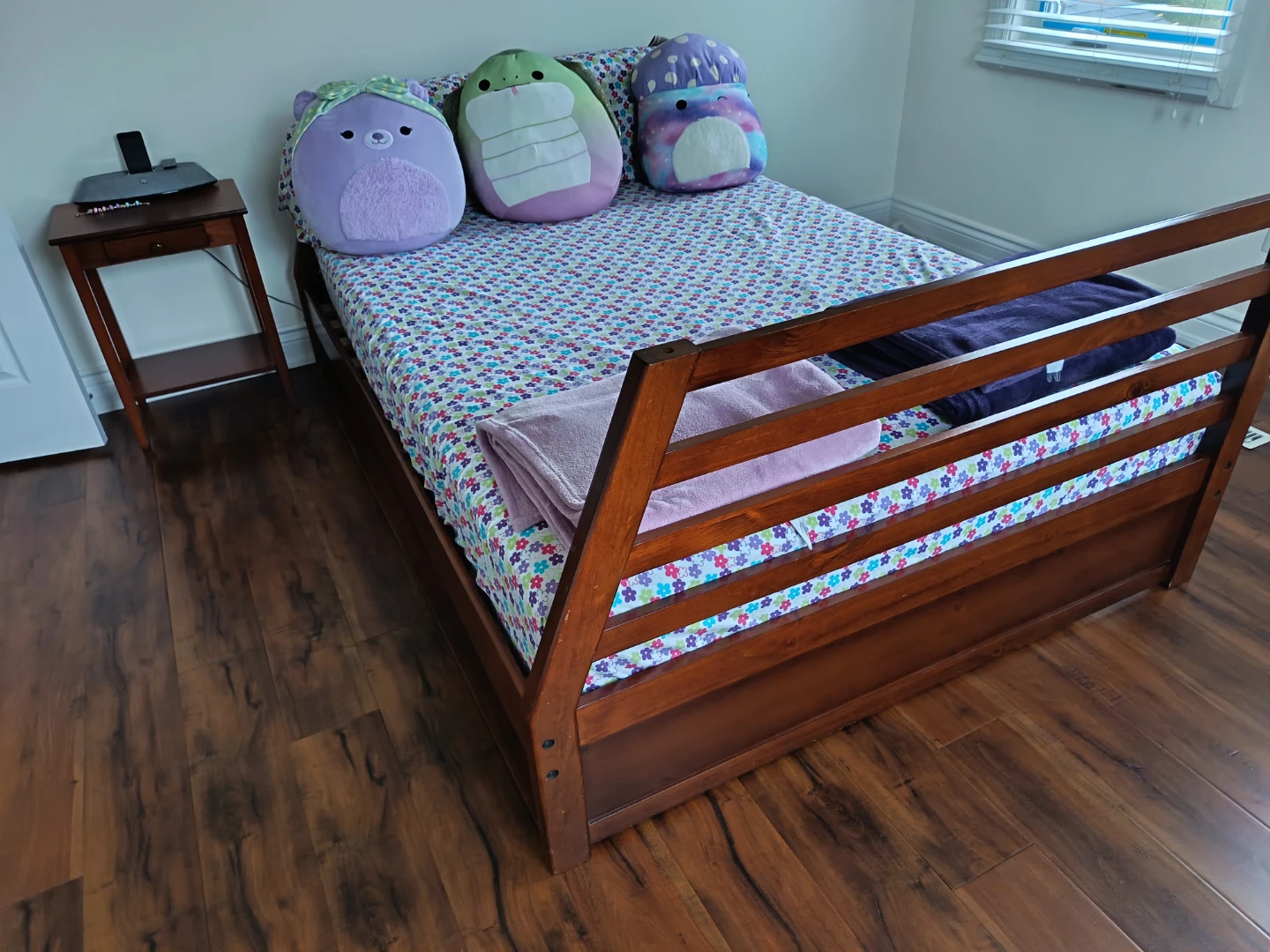 Wooden Bed Frame Full/Double - photo 3