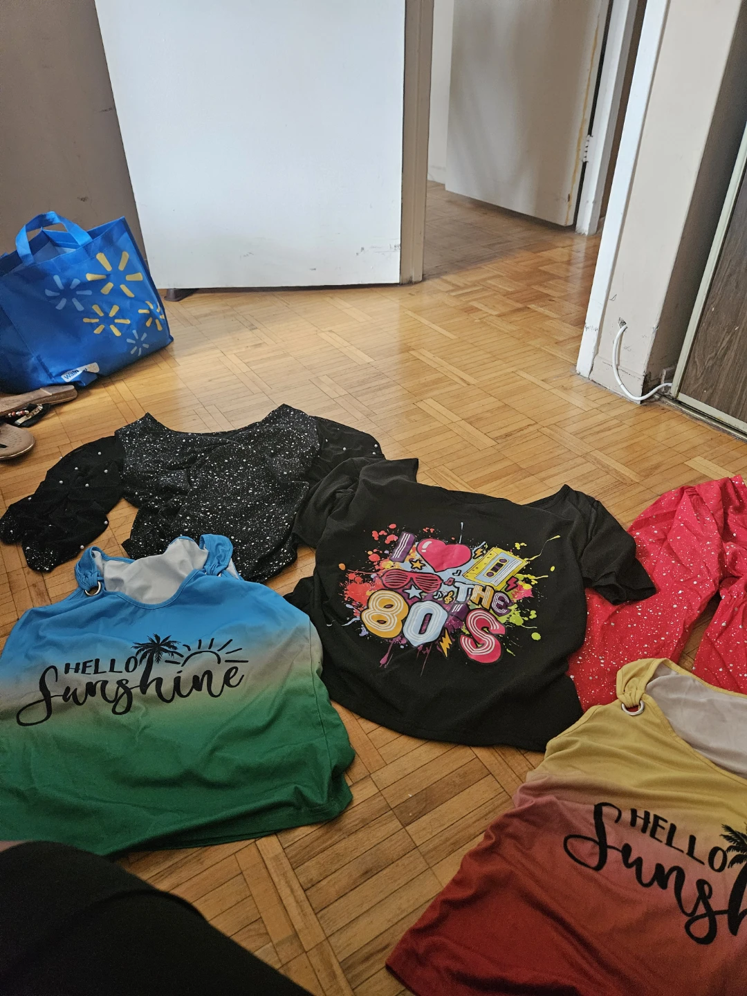 Bundle of 5 Women's Graphic T-Shirts