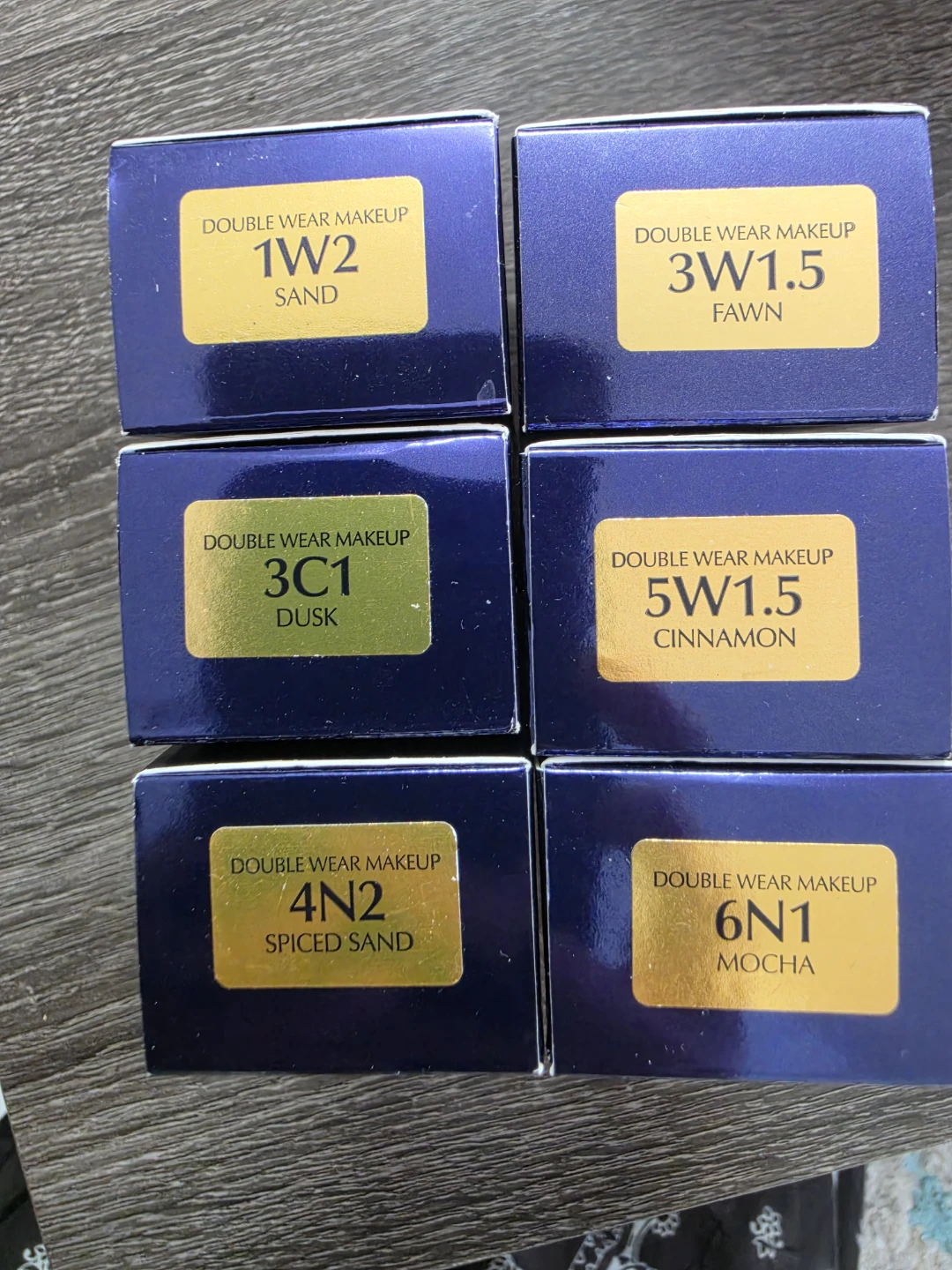 Estée Lauder Double Wear Stay-in-Place Makeup Foundation