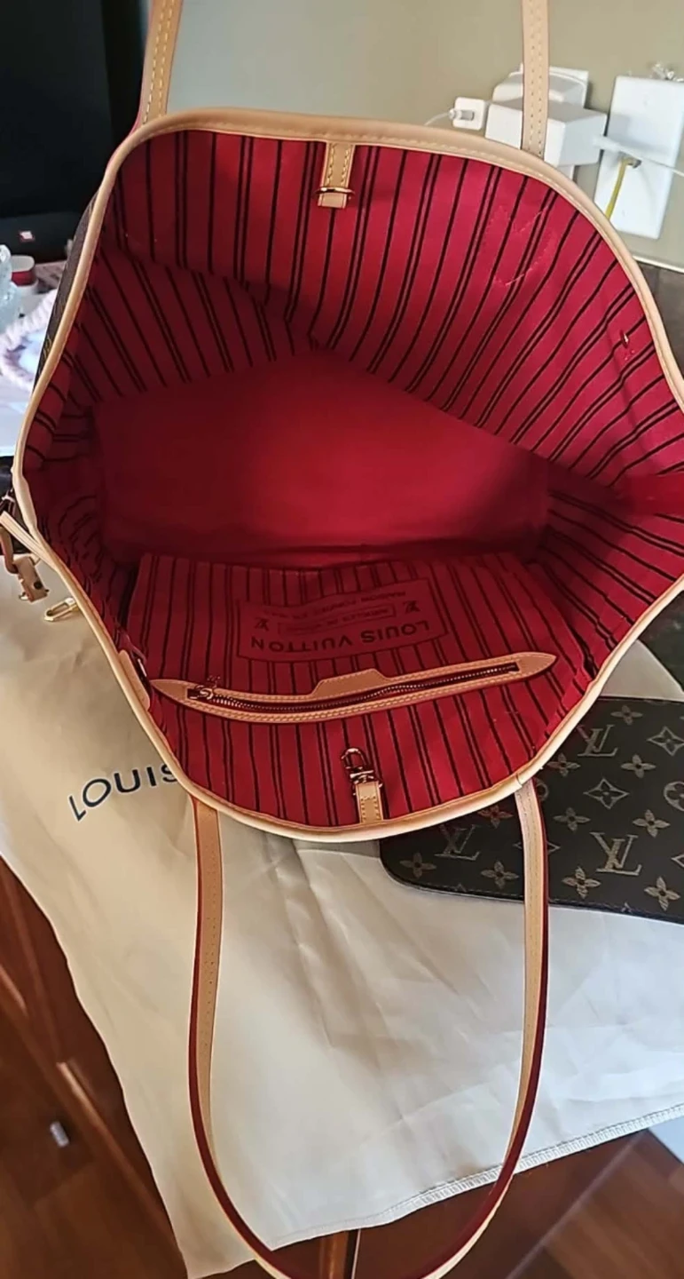 Louis Vuitton Neverfull MM Monogram Tote Bag - photo 2
