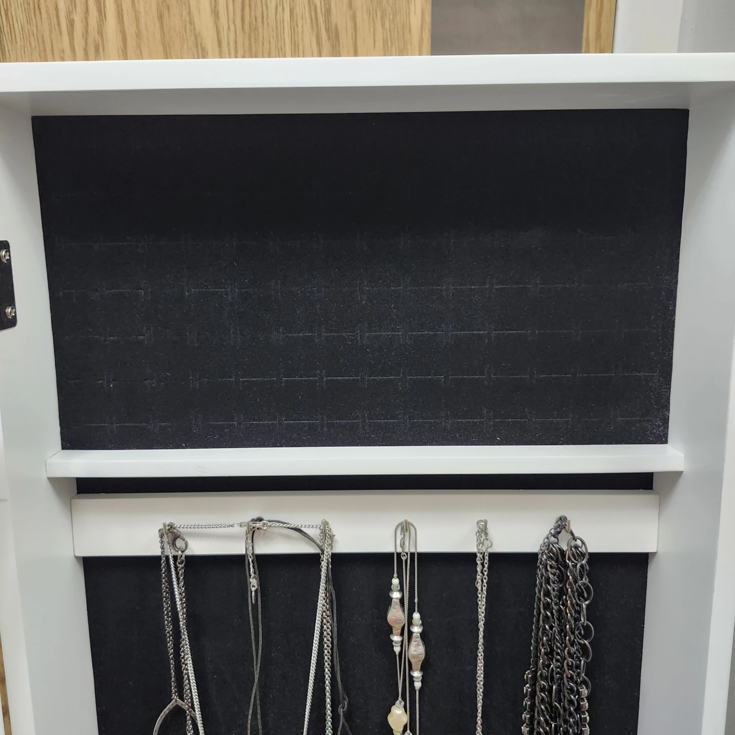 FLOOR MIRRORED JEWELRY CABINET. - photo 5