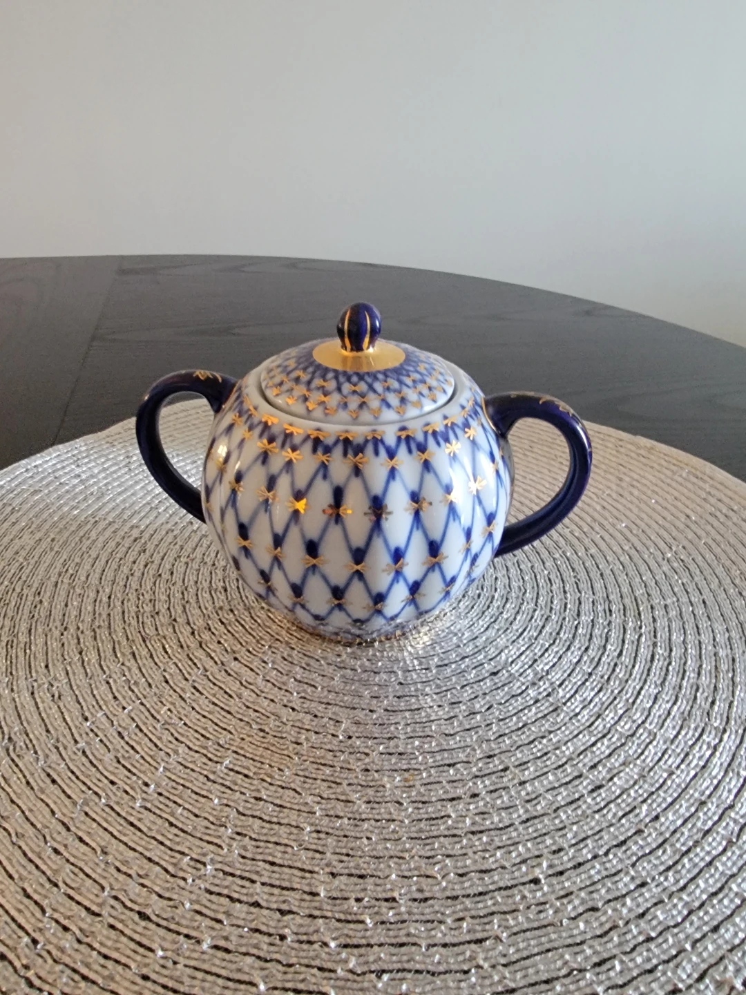 Lomonosov Blue and White Porcelain Sugar Bowl with Gold Trim