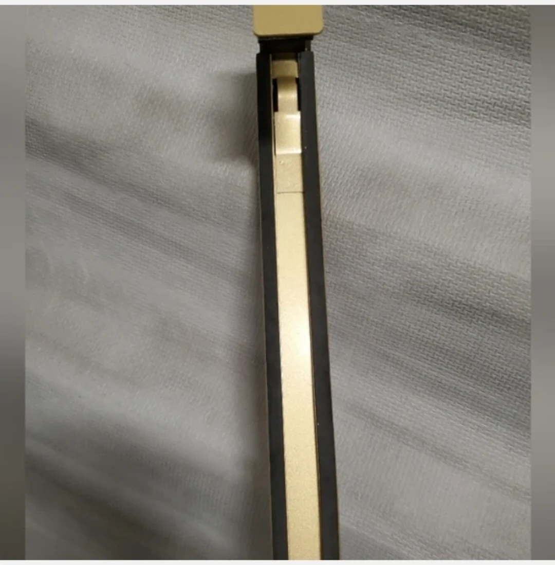 Gold Metal Over-the-Door Hanger - photo 3