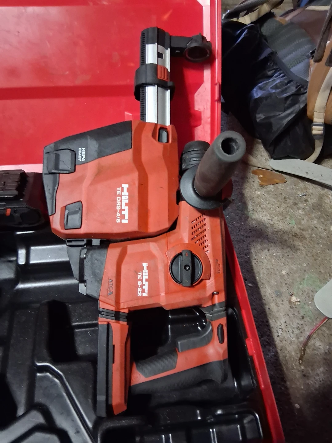 Hilti TE 6-A22 Cordless Rotary Hammer Drill Kit - photo 3