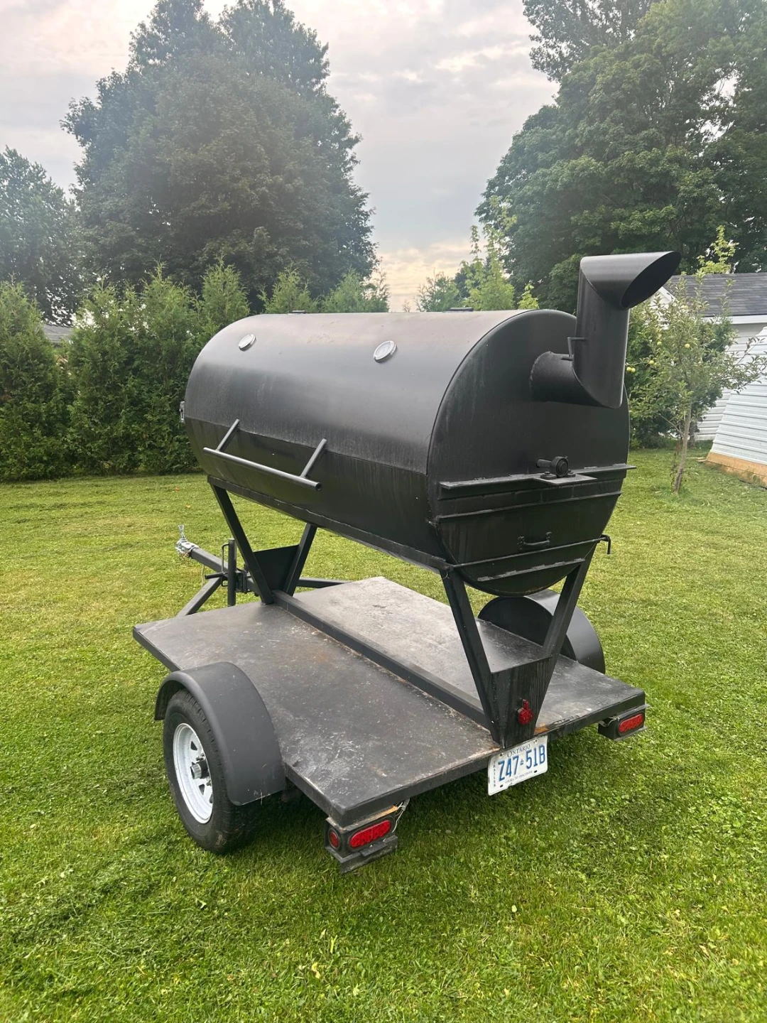 Black Smoker BBQ Trailer - photo 3
