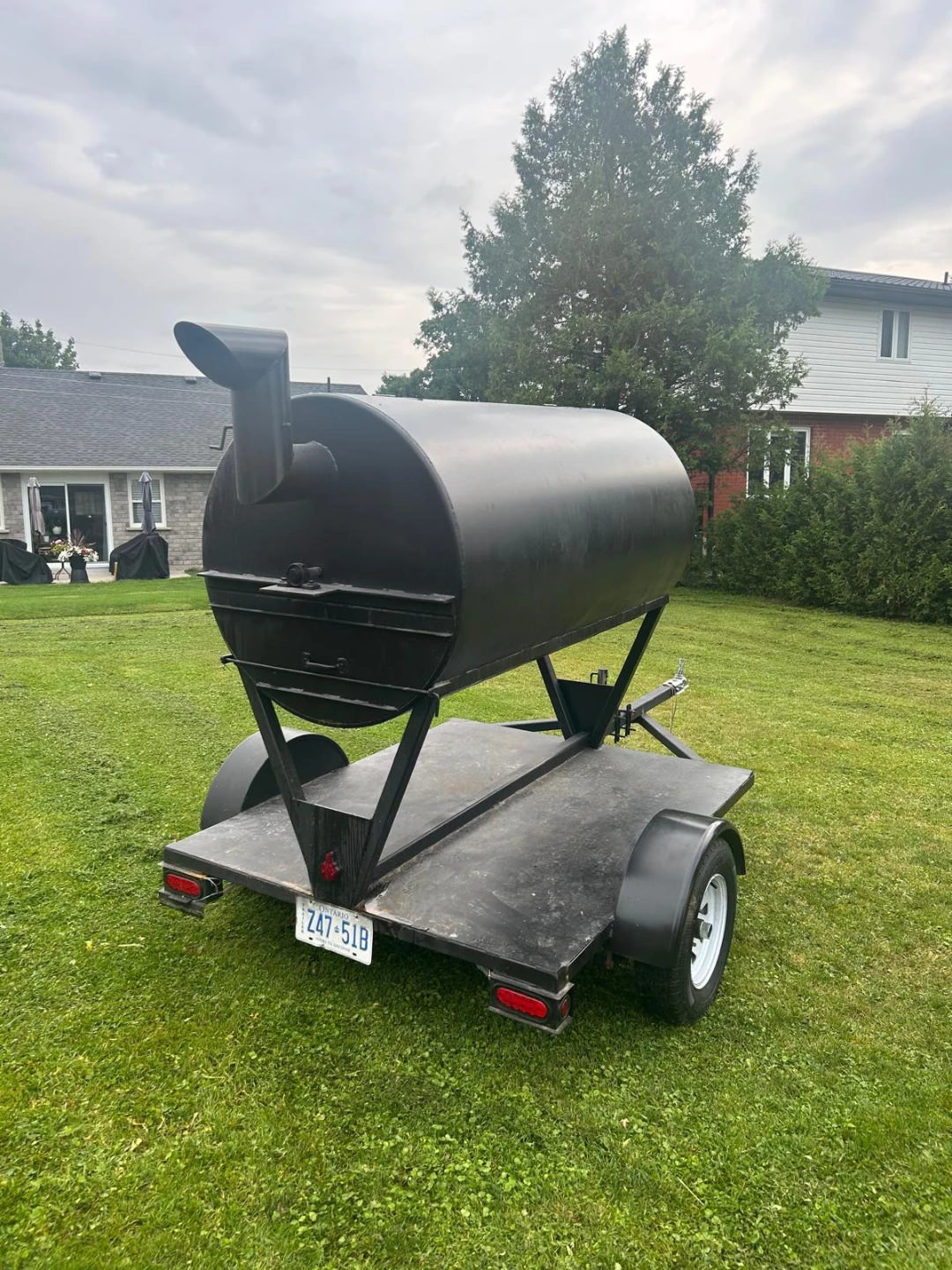 Black Smoker BBQ Trailer - photo 4