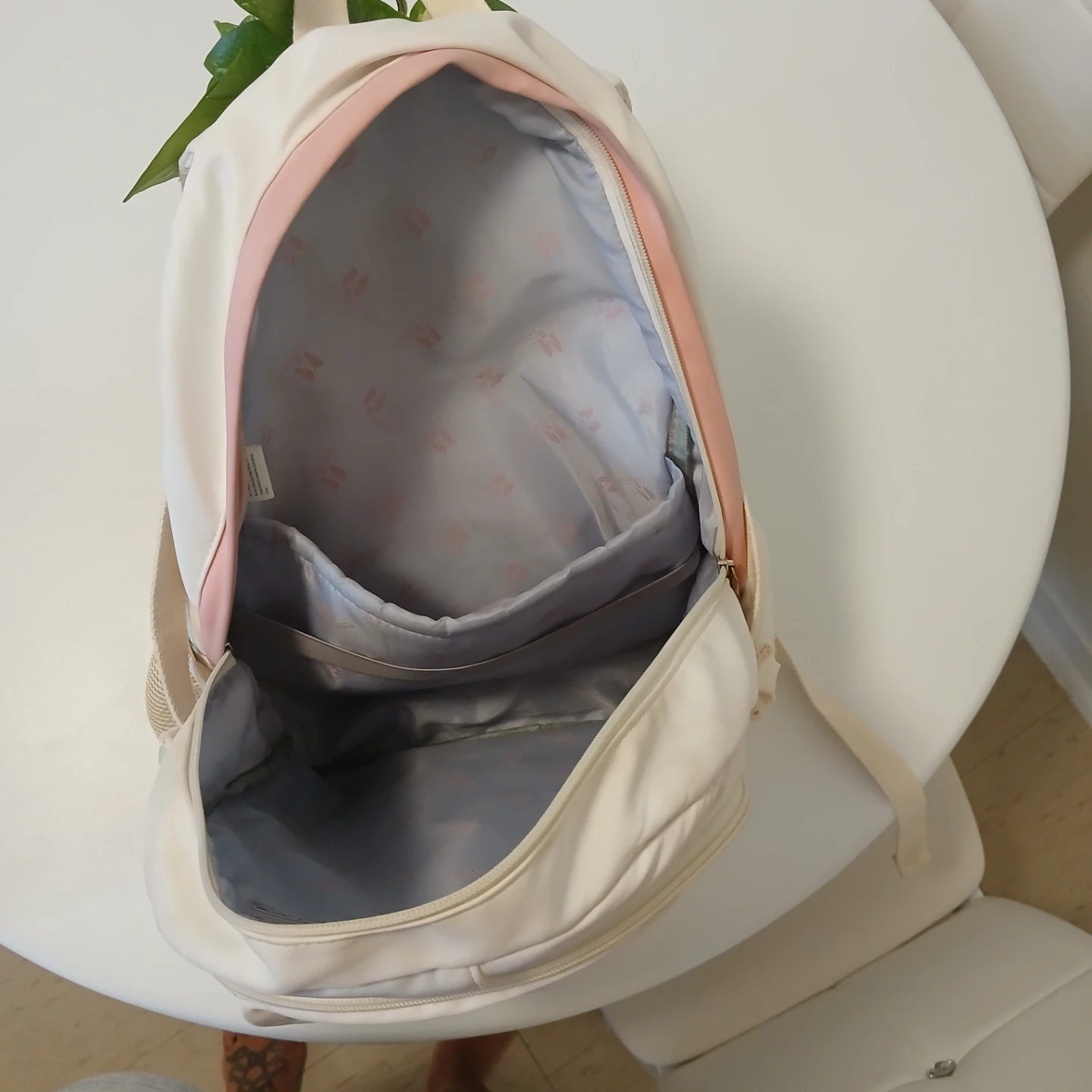 Cream backpack with pink trim - photo 4