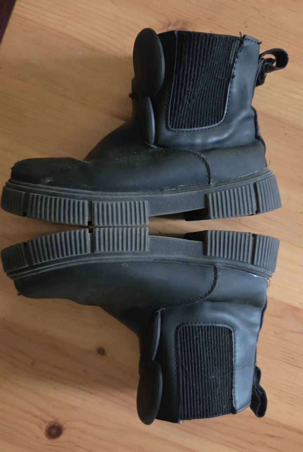 Zara Disney Mickey Mouse black Boots Size 26 - photo 2