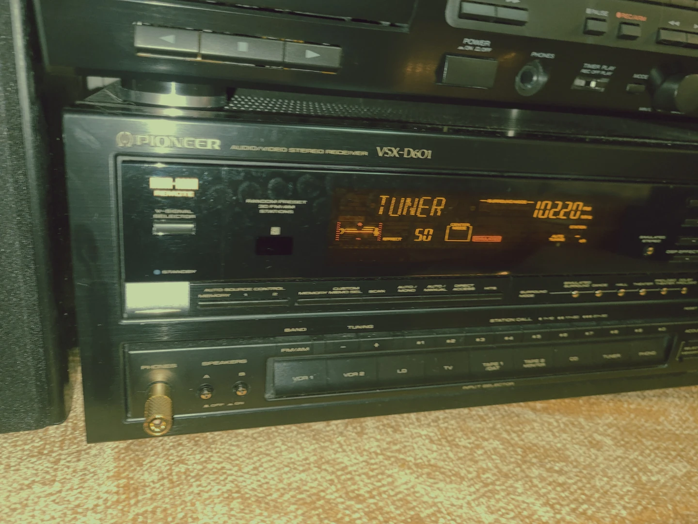 Pioneer VSX-D601 Audio/Video Stereo Receiver - photo 2