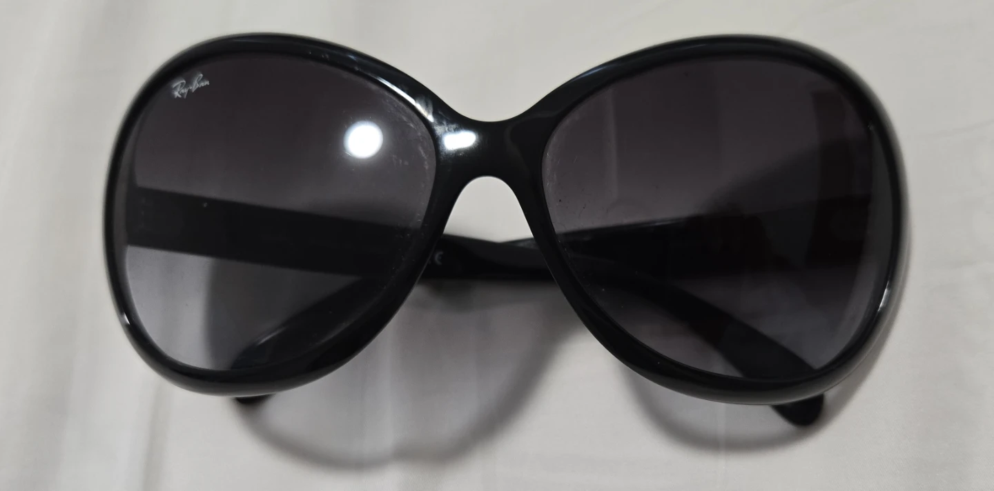 Ray-Ban Women's Black Oval Sunglasses - Excellent condition - photo 5
