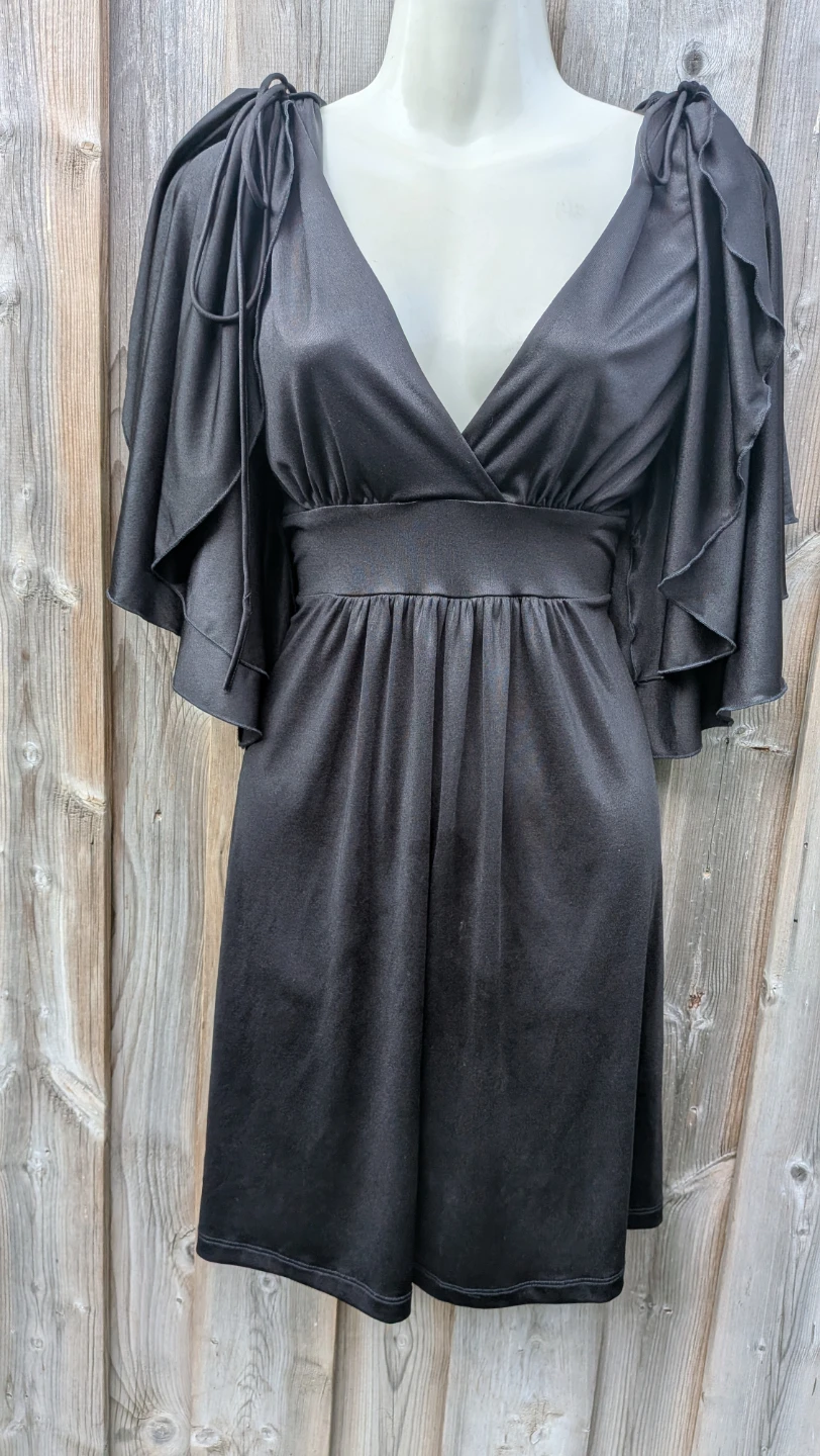 Black Ruffle Sleeve V-Neck Dress sz Med