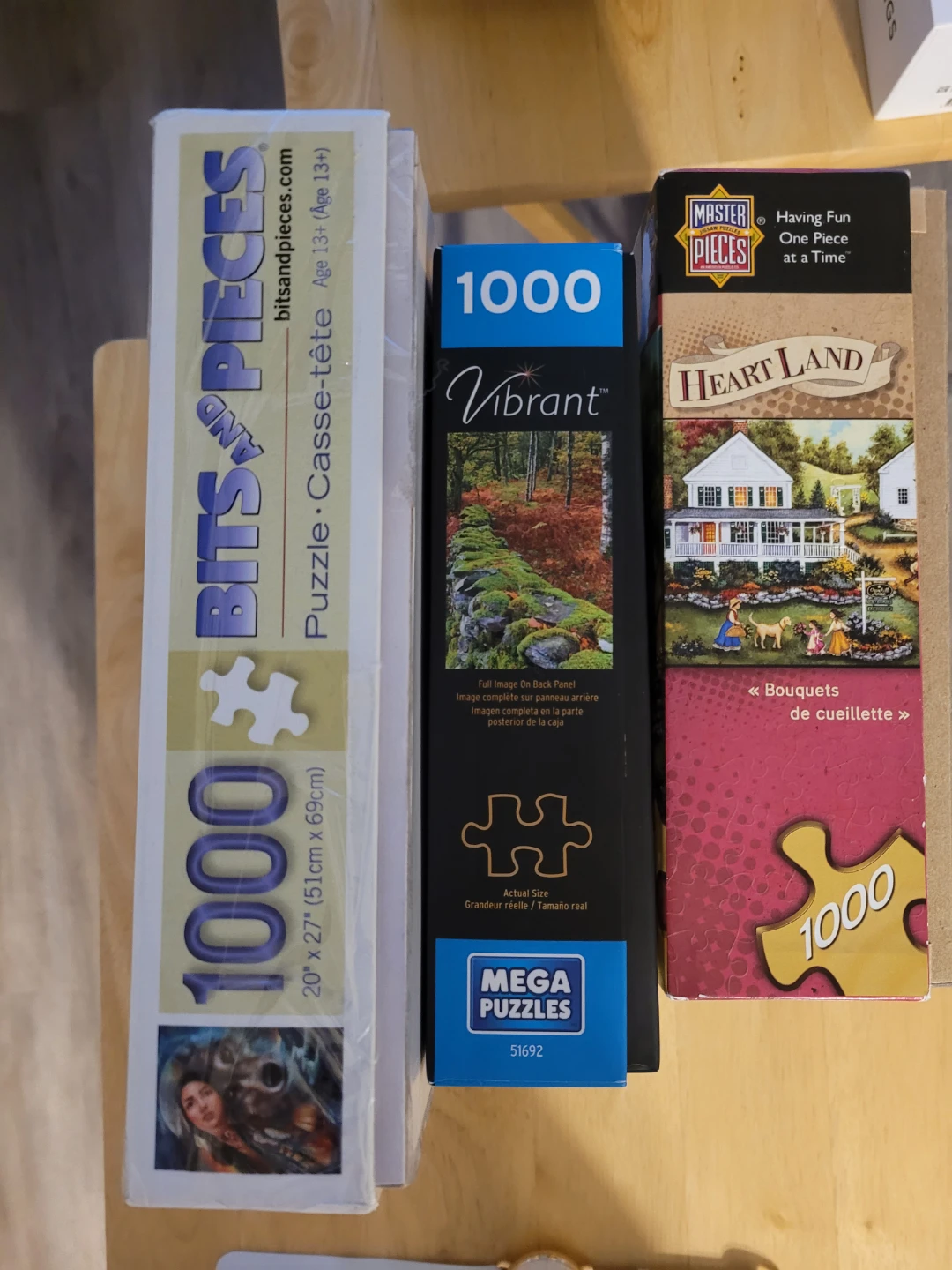 Assorted 1000 pieces puzzles