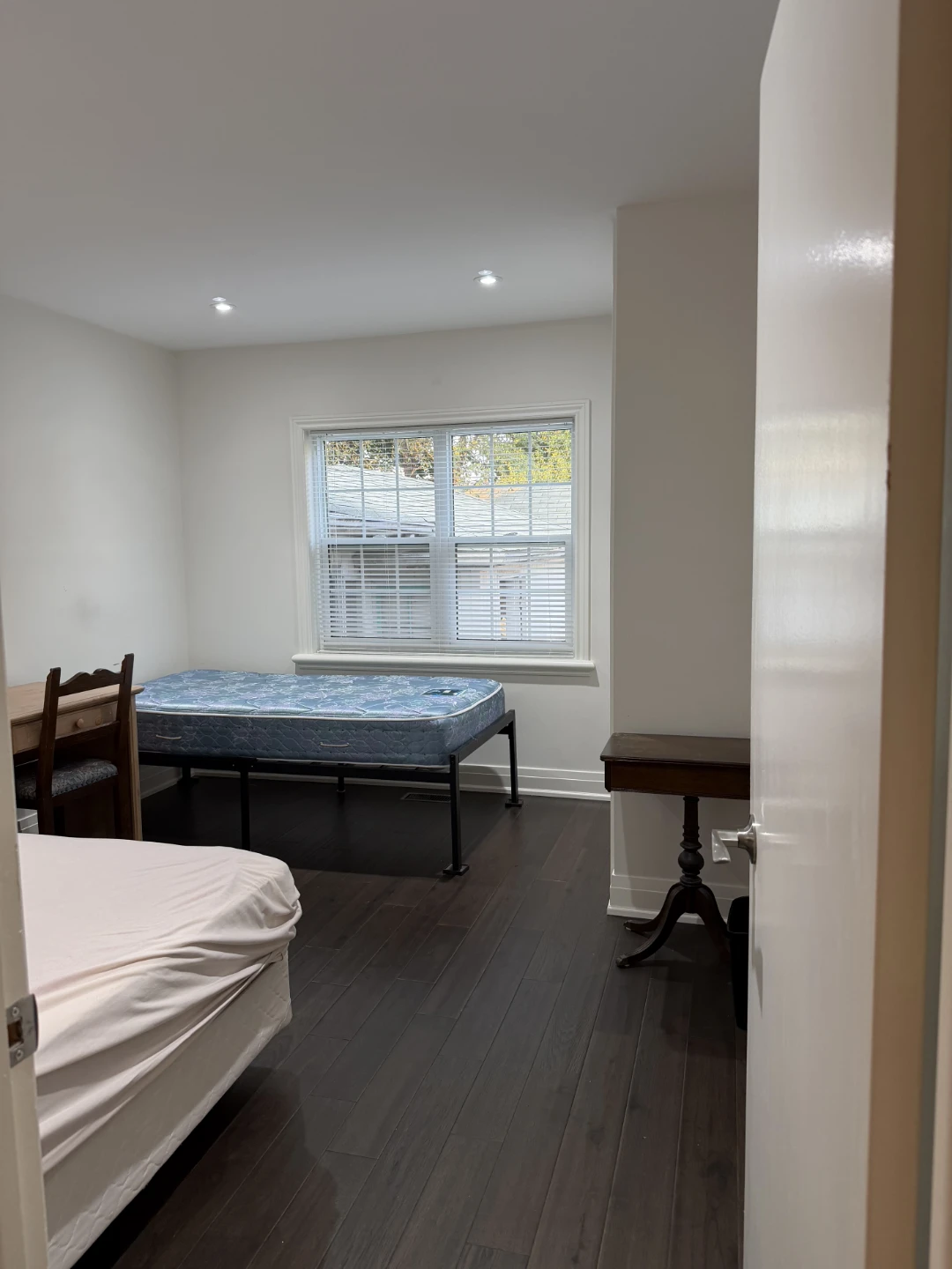 PRIVATE ROOM FOR RENT