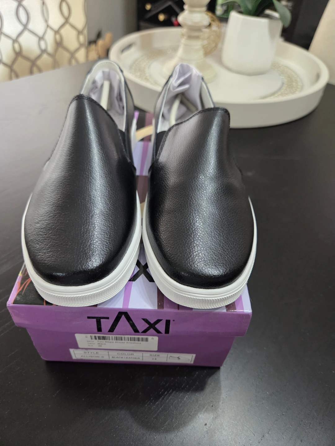 Brand New In Box - Ladies Size 38 slip on Leather Shoes