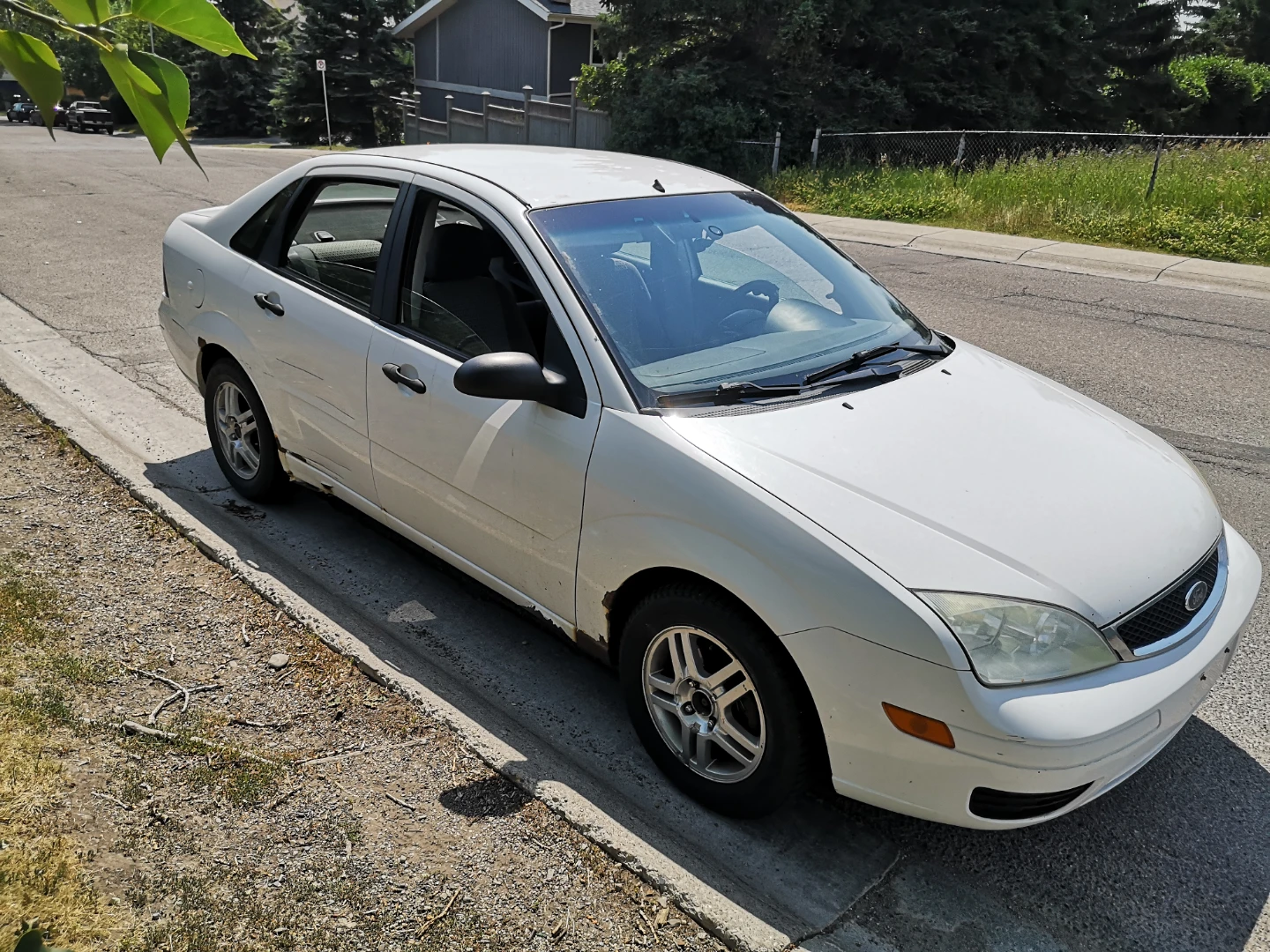 2006 Ford Focus ZX4 Sedan - photo 2