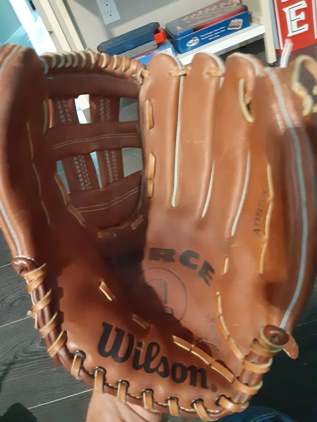 Wilson Baseball Glove - photo 2