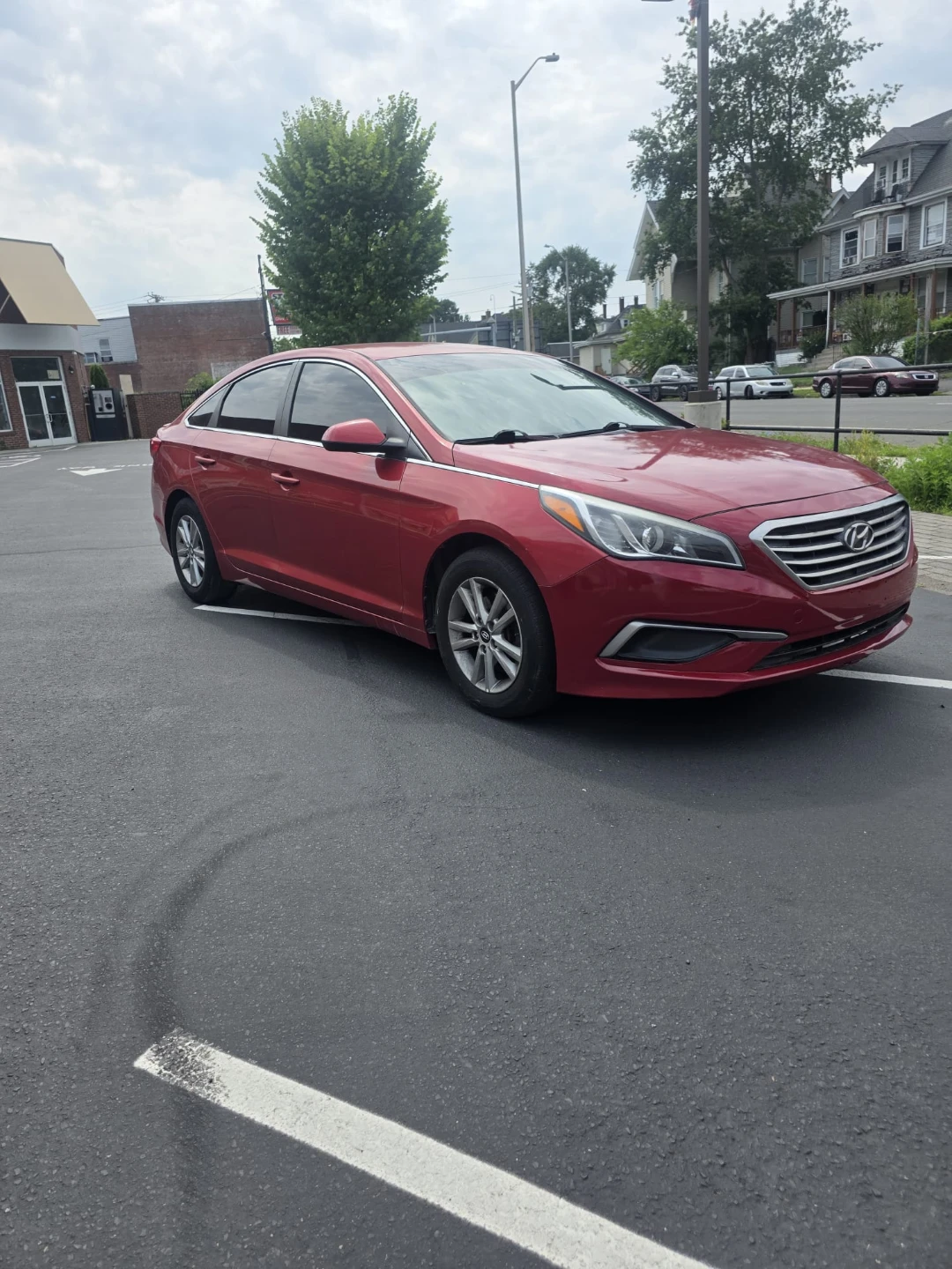Red Hyundai Sonata Sedan - photo 3
