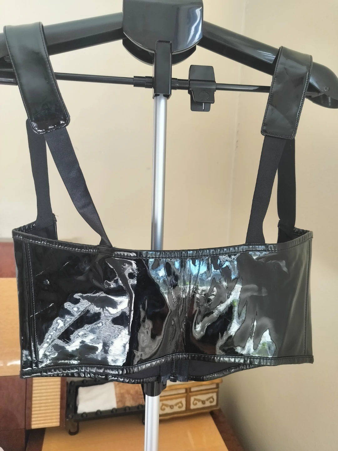 Black Patent Corset Top with Zipper. Size L - photo 5
