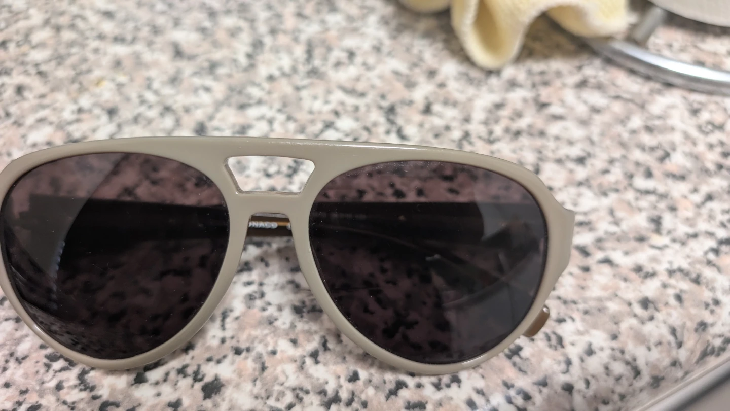 Club Monaco Aviator Sunglasses - photo 2
