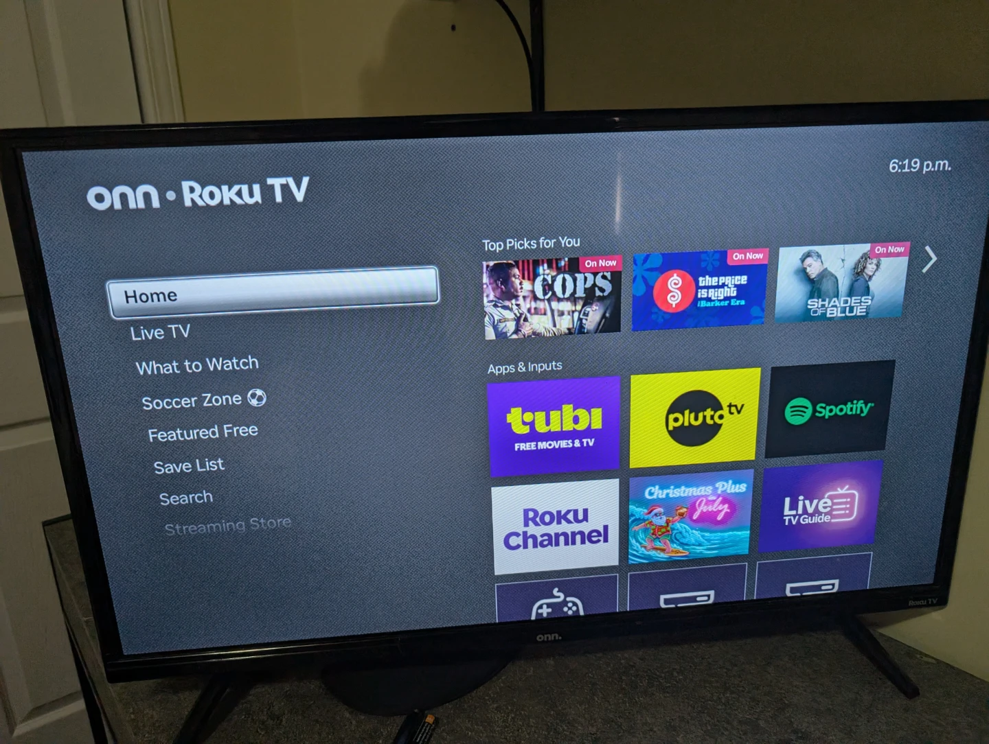 ONN Roku TV 32 inch - photo 2