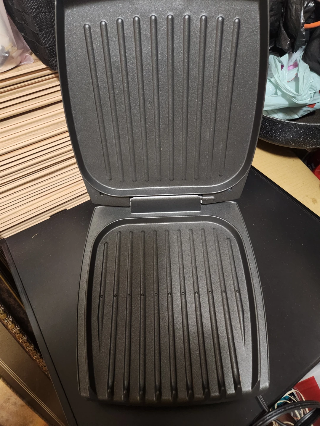 George Foreman Lean Mean Fat Grilling Machine GR26VT - photo 2