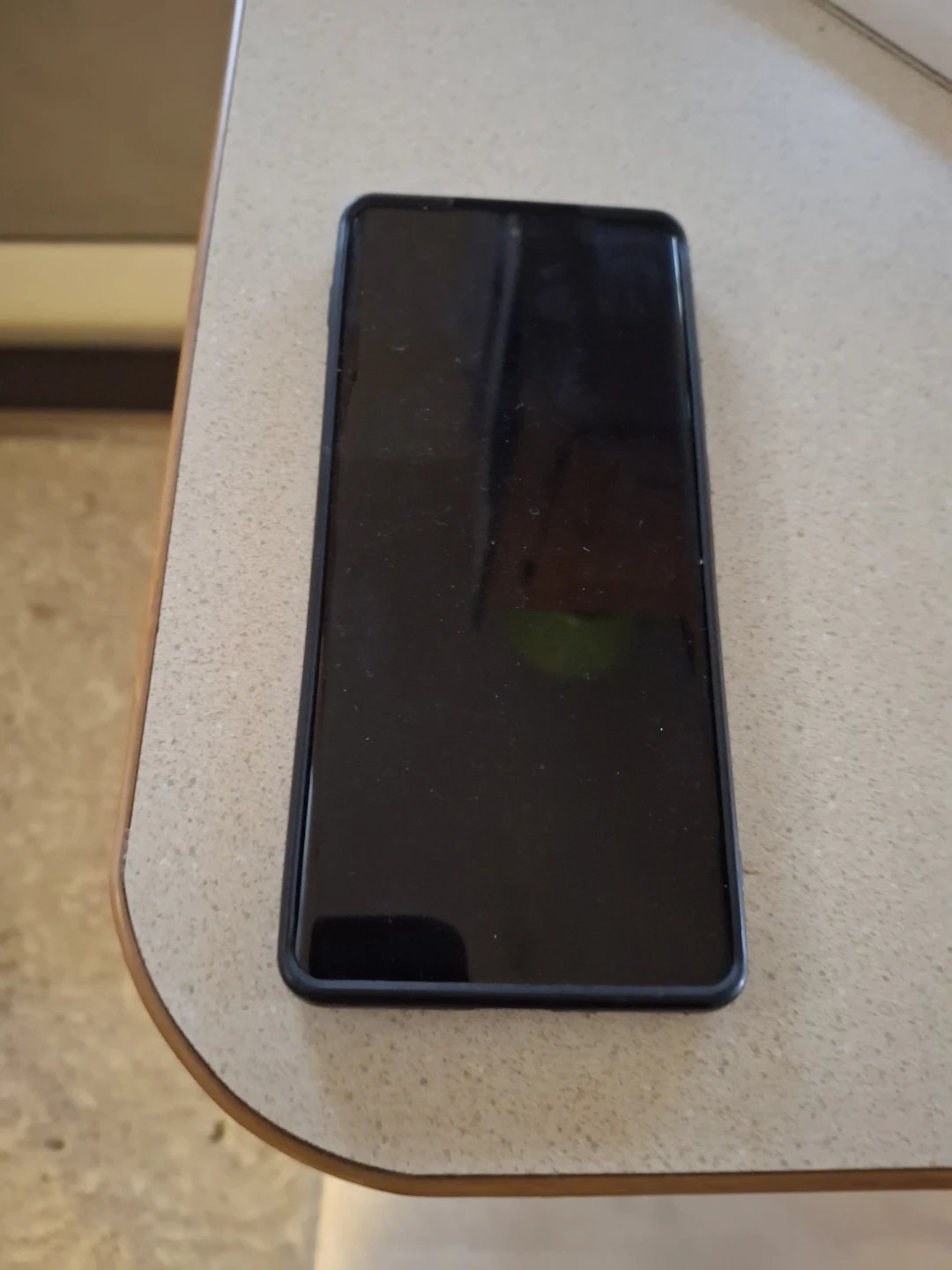 Molar rolla cell phone
