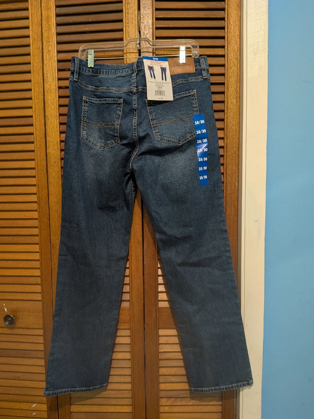 Brand New with tags Lucky Brand Mid Rise Straight Jeans - photo 3