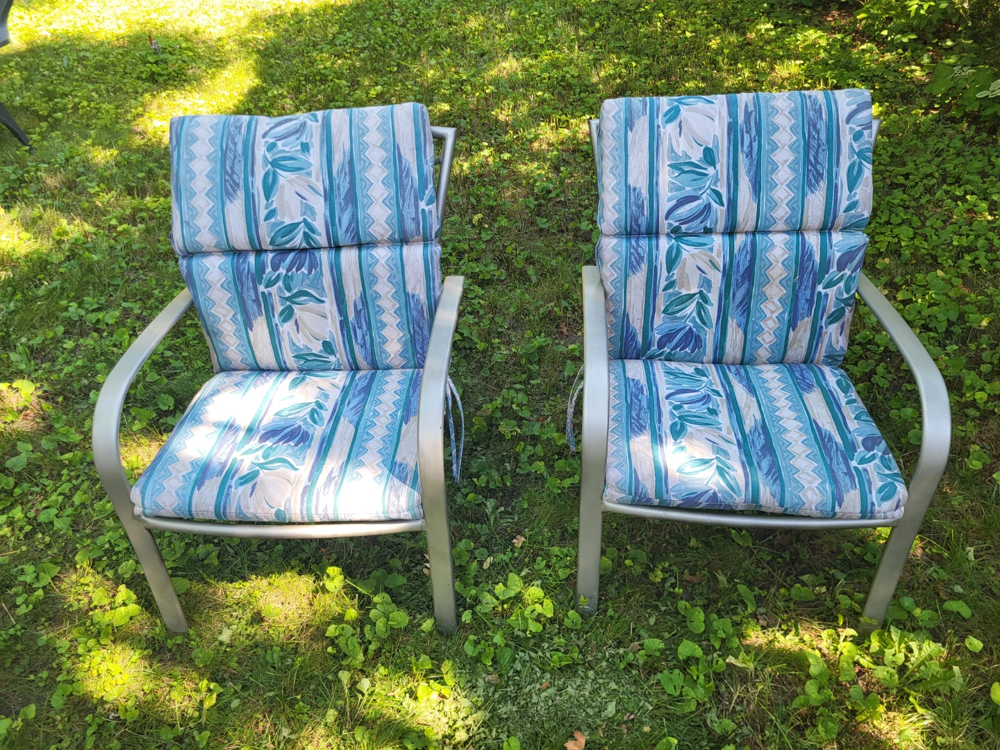 GARAGE SALE- FURNITURE   Satruday August 1 at 9 00 AM - photo 5