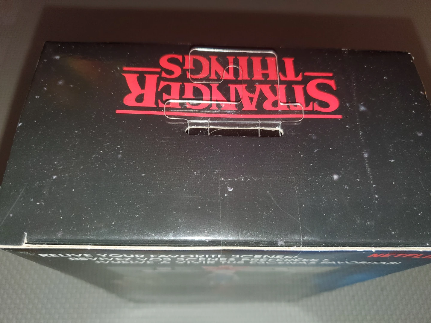 (Brand New) Stranger Things VHS Diorama: Eleven vs. Demogorgon - photo 4