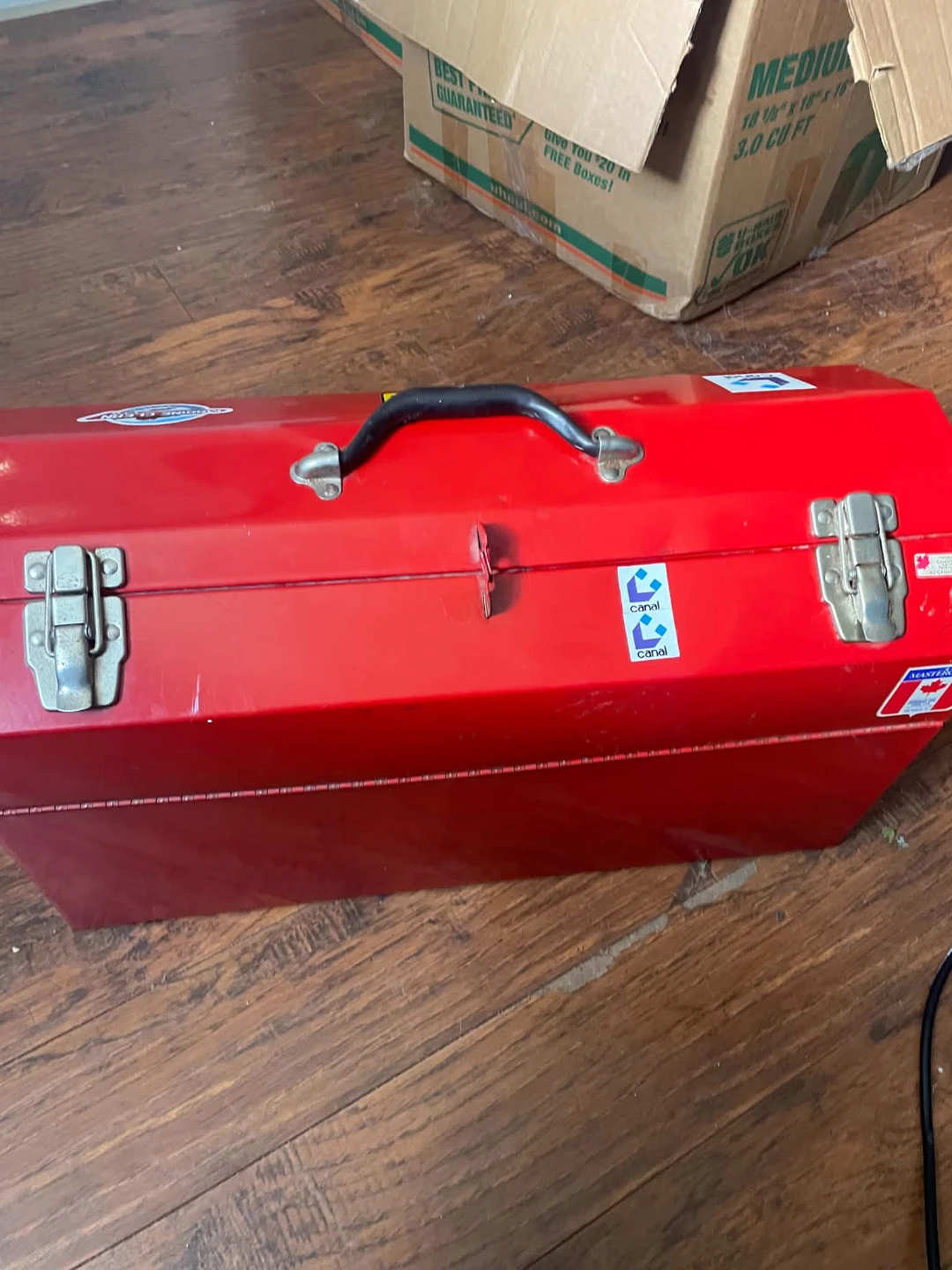 Red Metal Toolbox - photo 3