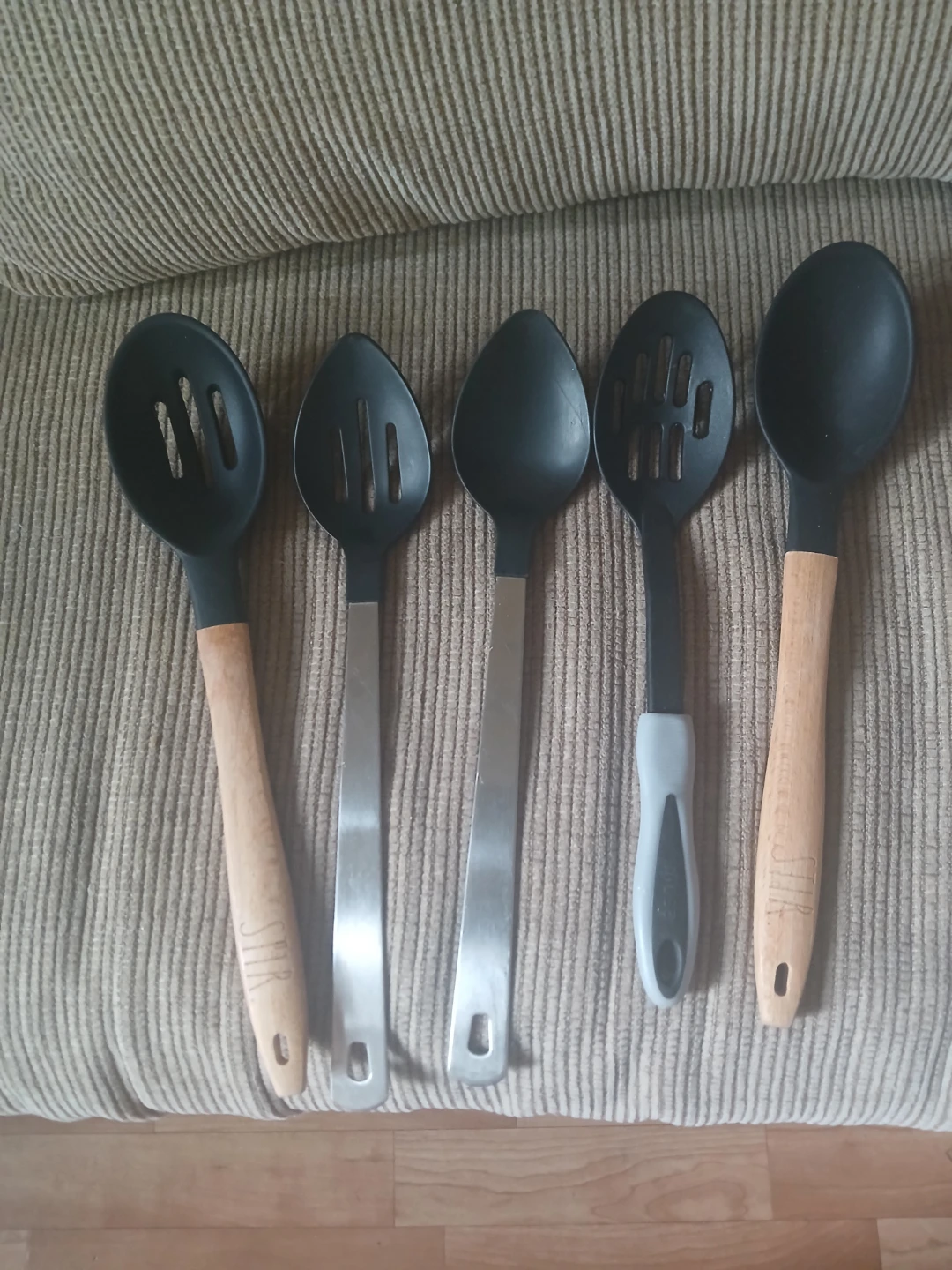 Set of 5 Kitchen Utensils