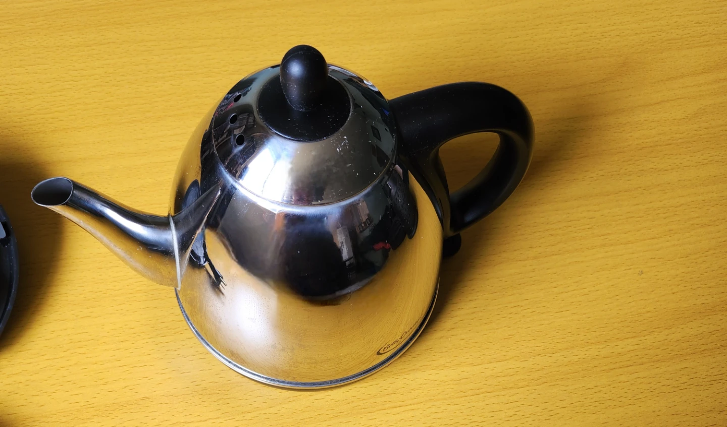 Betty Crocker Cordless Electric Kettle - photo 3
