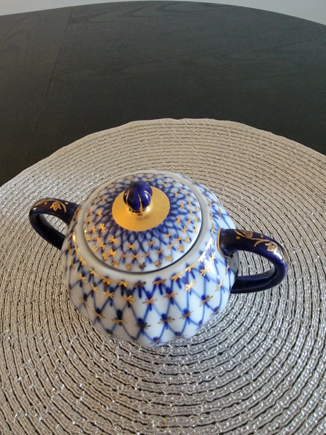 Lomonosov Blue and White Porcelain Sugar Bowl with Gold Trim - photo 2