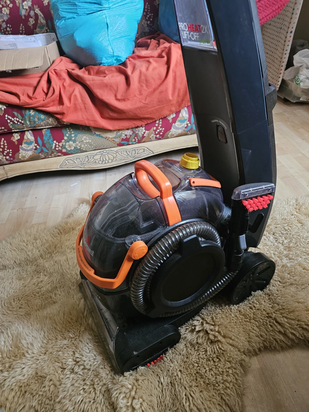 Bissell ProHeat 2X Lift-Off Carpet Cleaner - photo 2